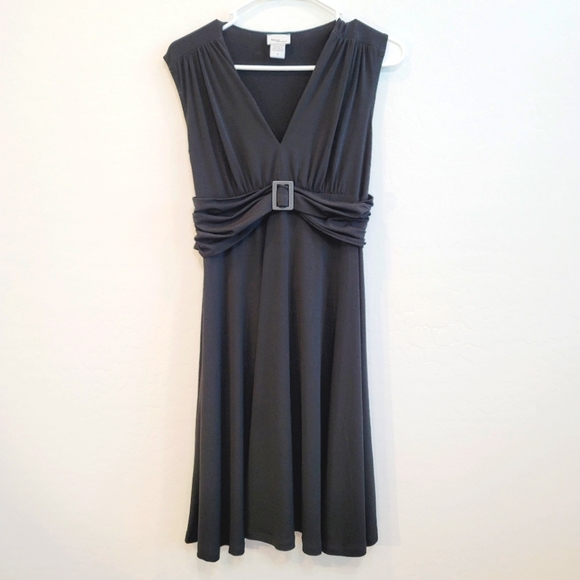 Mimi Maternity Dresses & Skirts - Mimi Maternity Black Sleeveless V-Neck Dress Women's Size Small Maternity